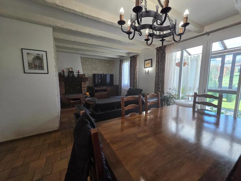 Maison - 90 m² - 5 pièces