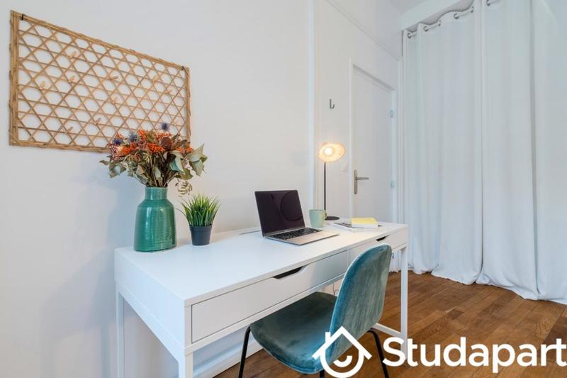 Chambre - 14 m² - 1 pièce