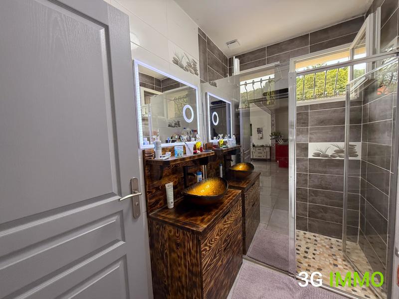 Maison - 85 m² - 5 pièces