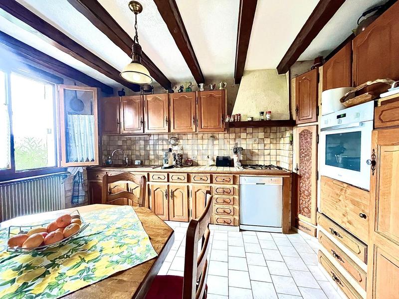 Maison - 200 m² - 8 pièces