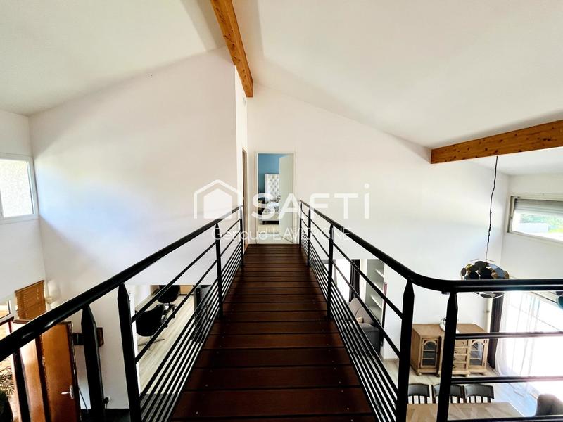 Maison - 265 m² - 7 pièces