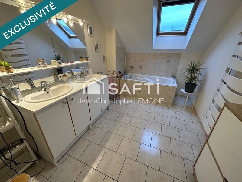 Appartement - 100 m² - 5 pièces