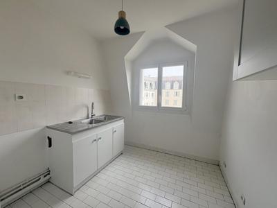 Appartement - 104 m² - 5 pièces