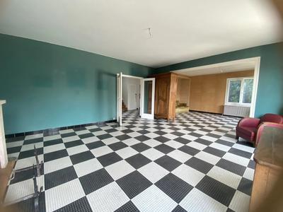 Maison - 270 m² - 10 pièces