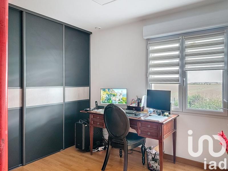 Maison - 220 m² - 6 pièces