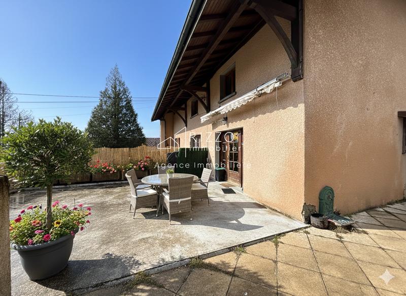 Appartement - 94 m² - 4 pièces