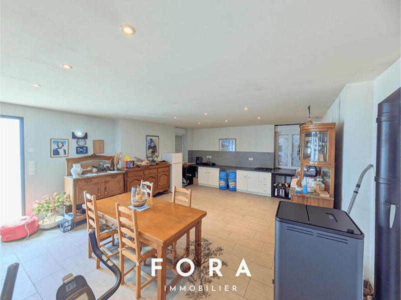 Maison - 146 m² - 7 pièces