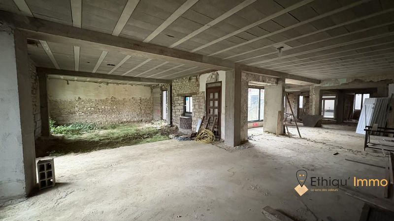 Maison ancienne - 558 m² - 12 pièces