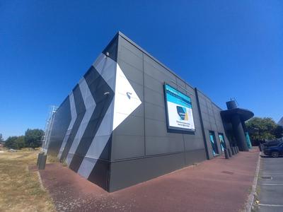 Local commercial - 1 837 m²