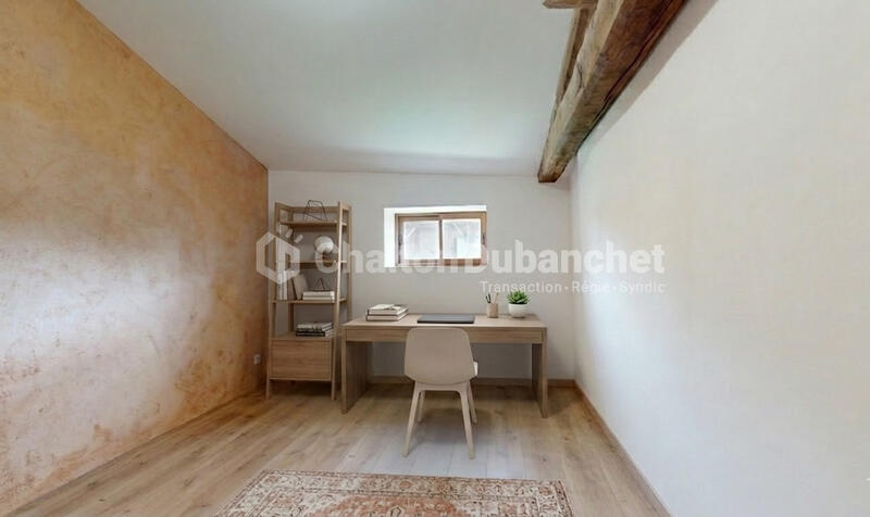 Corps de ferme - 208 m² - 7 pièces