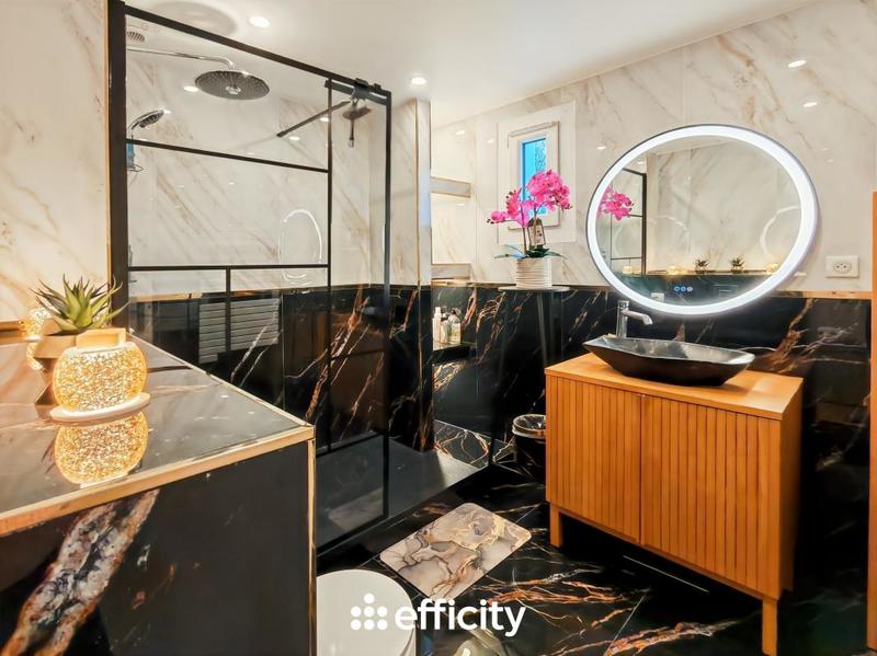 Maison - 115 m² - 7 pièces