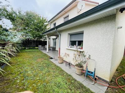 Maison - 107 m² - 4 pièces