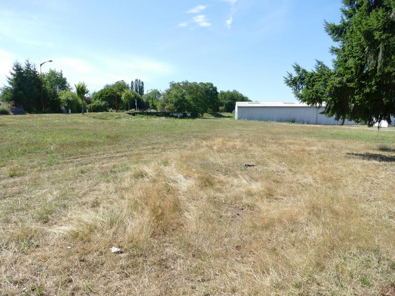 Terrain - 1 900 m²
