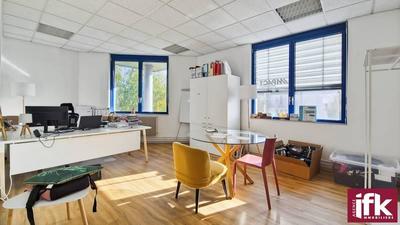 Local commercial - 192 m² - 6 pièces