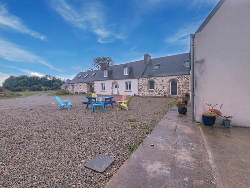 Longère - 220 m² - 9 pièces