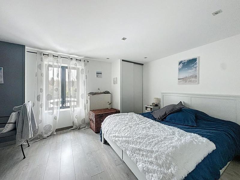 Maison - 210 m² - 5 pièces