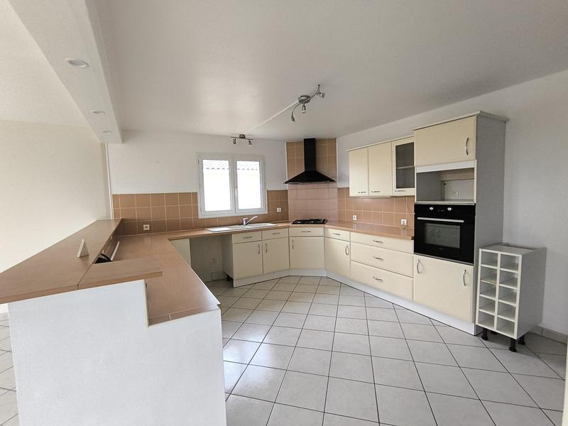 Maison - 140 m² - 5 pièces