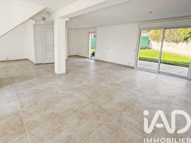 Maison - 97 m² - 6 pièces