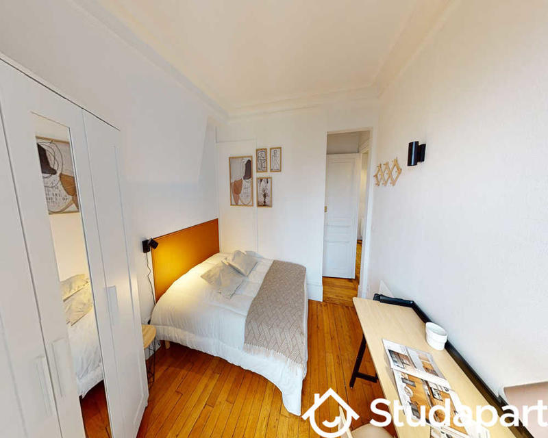 Chambre - 75 m² - 1 pièce