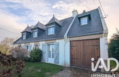 Maison - 136 m² - 7 pièces