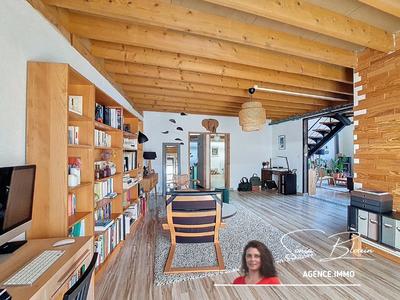 Maison - 137 m² - 5 pièces