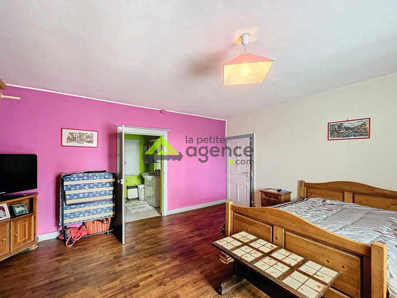 Maison - 101 m² - 5 pièces