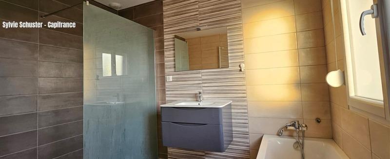 Maison - 101 m² - 4 pièces