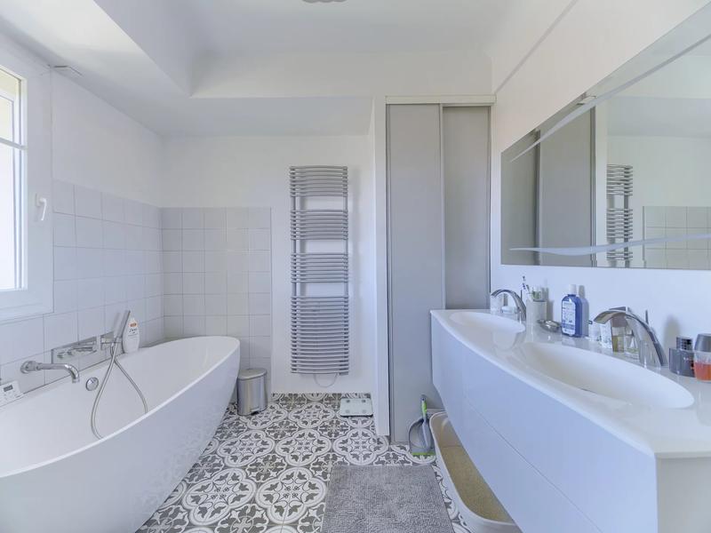 Appartement - 101 m² - 4 pièces