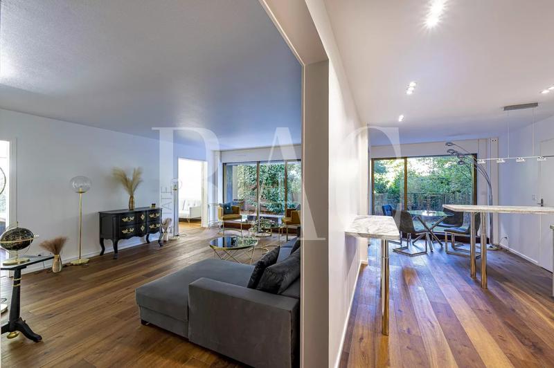 Appartement - 115 m² - 4 pièces