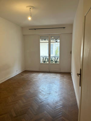 Appartement - 80 m² - 3 pièces
