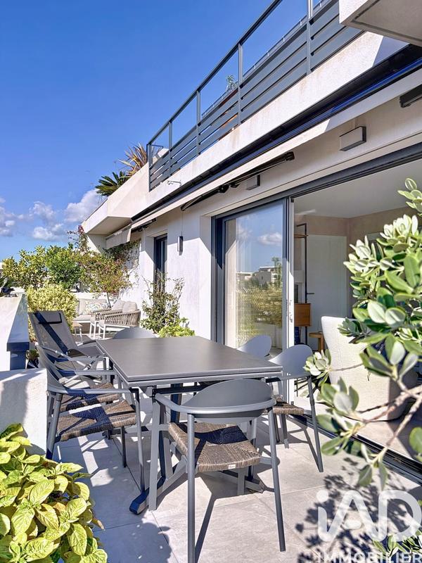 Appartement - 80 m² - 4 pièces