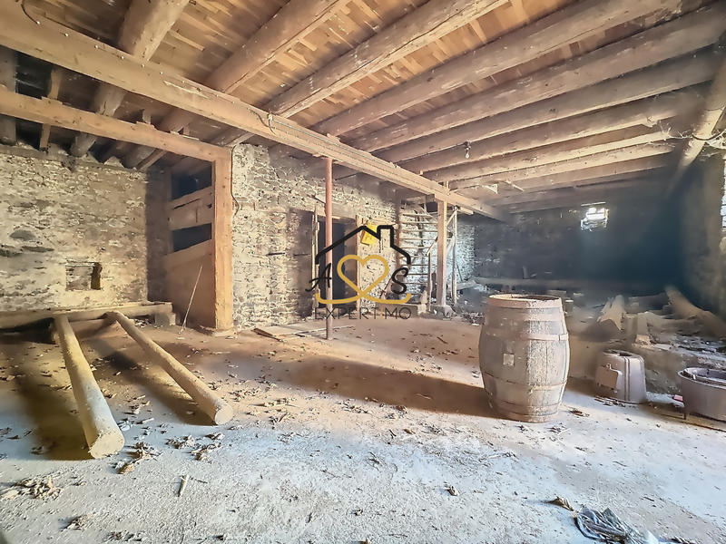 Maison - 322 m² - 20 pièces