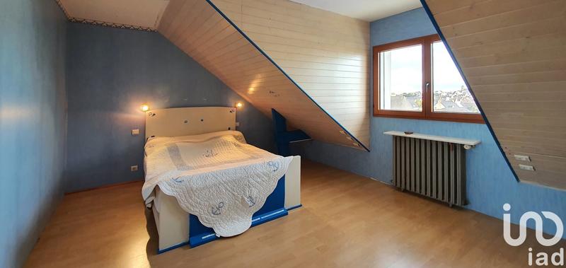 Maison - 216 m² - 7 pièces