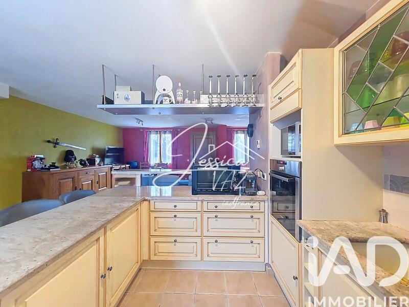 Maison - 104 m² - 4 pièces