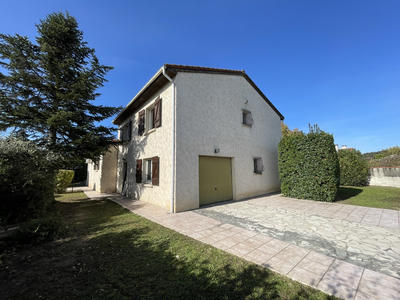 Villa - 137 m² - 7 pièces