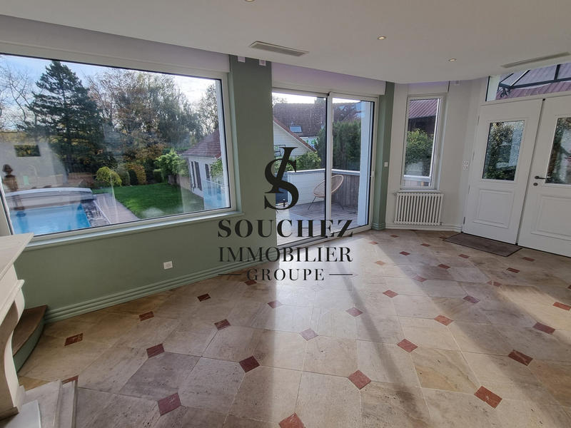 Maison - 170 m² - 8 pièces