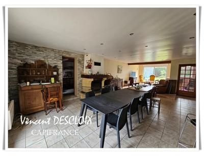 Maison - 199 m² - 8 pièces