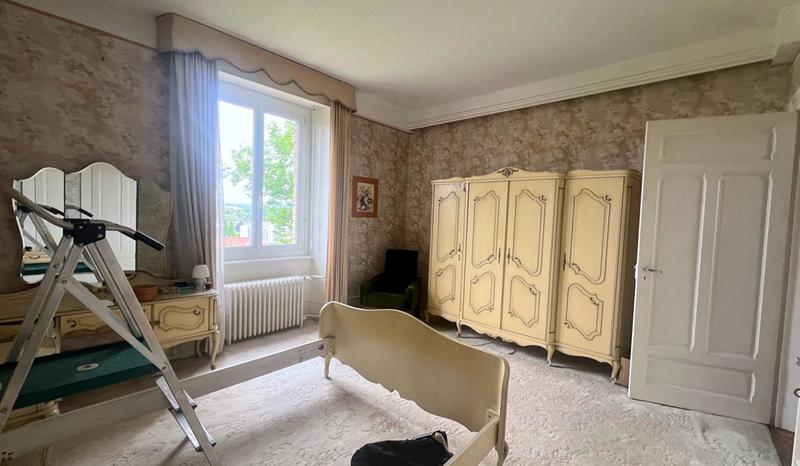 Maison bourgeoise - 159 m² - 8 pièces