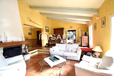 Maison - 183 m² - 6 pièces