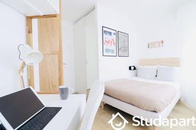 Chambre - 10 m² - 1 pièce