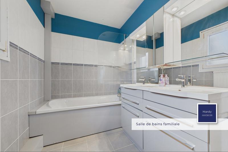 Maison ancienne - 121 m² - 6 pièces