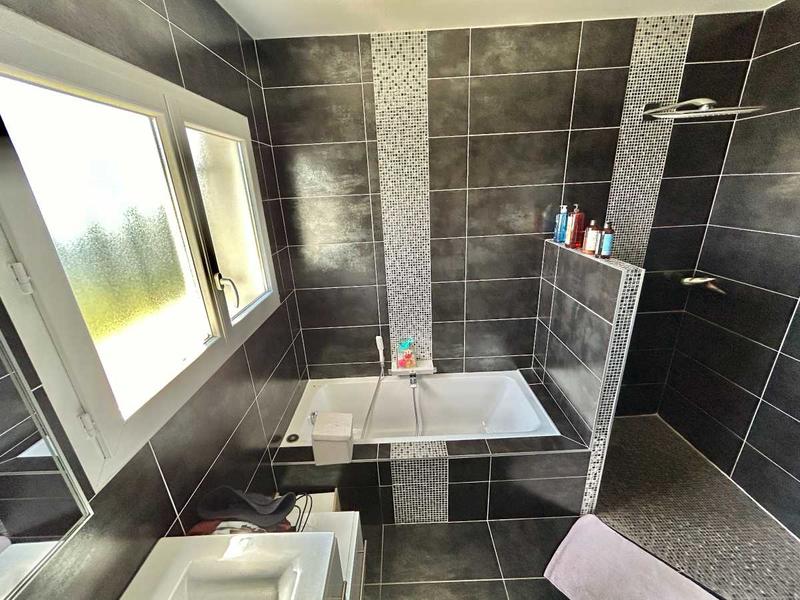 Maison - 153 m² - 6 pièces