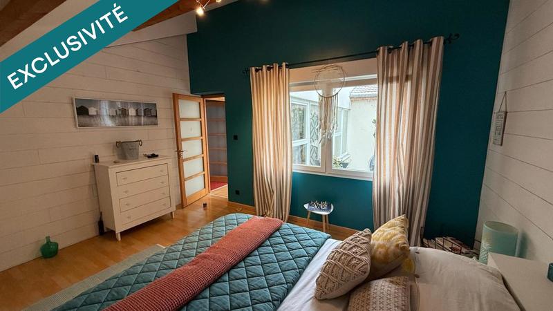 Maison - 237 m² - 9 pièces