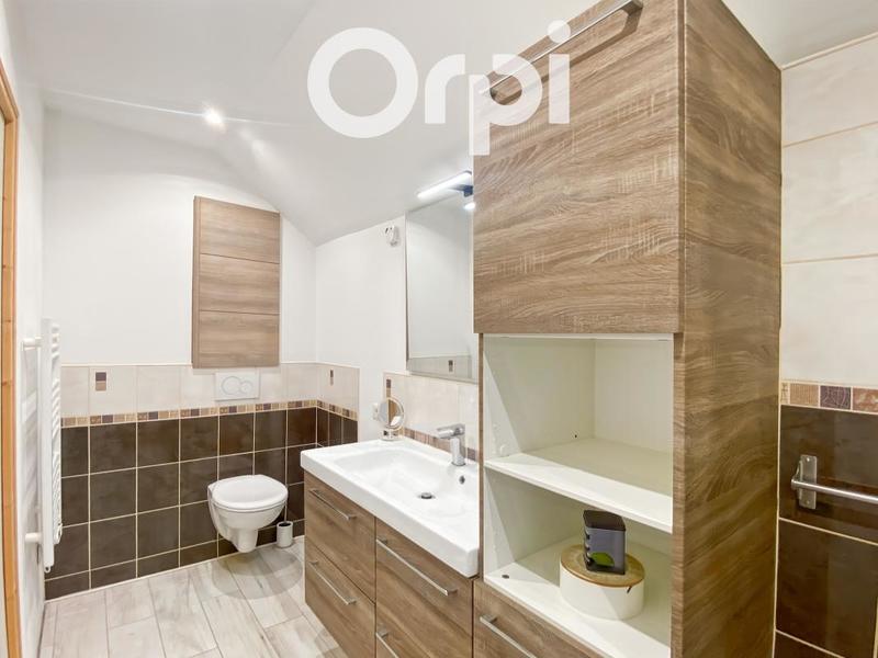 Maison - 137 m² - 7 pièces