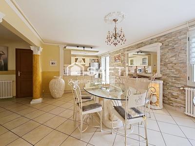 Maison - 136 m² - 7 pièces