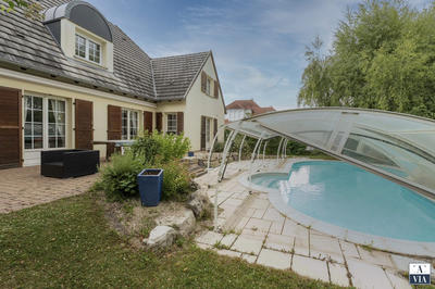 Maison - 193 m² - 6 pièces