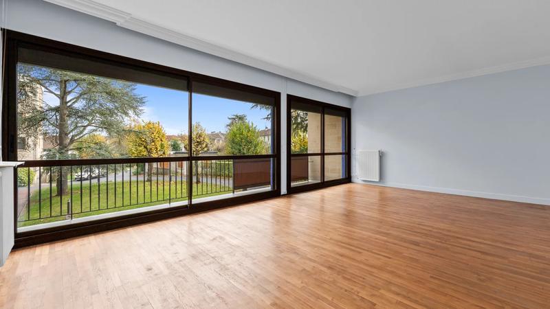 Appartement - 99 m² - 4 pièces