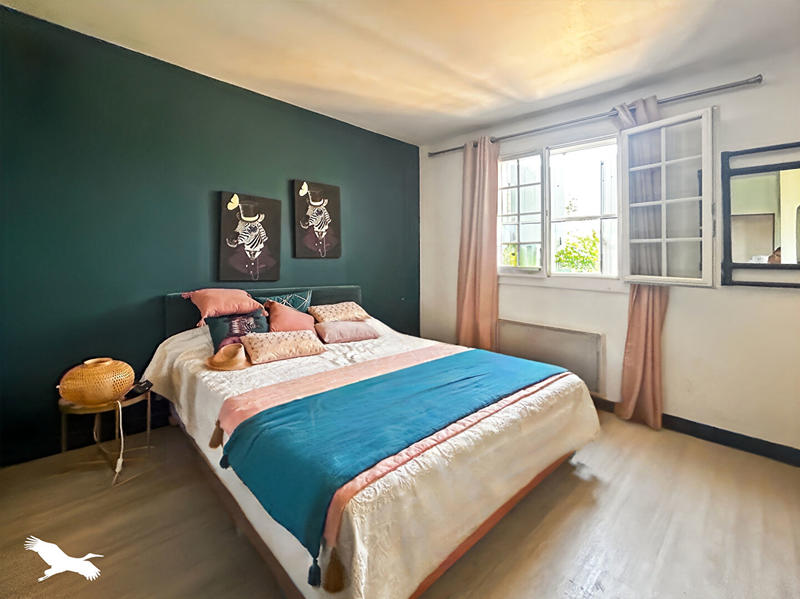 Maison - 202 m² - 7 pièces