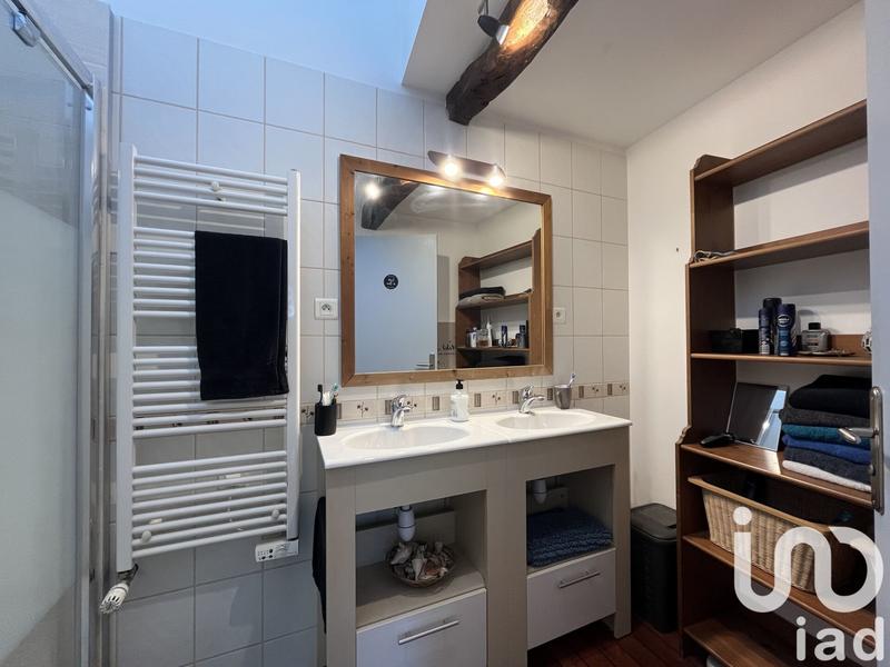 Maison - 176 m² - 9 pièces