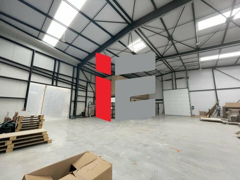 Local d'activité / Entrepôt - 480 m²